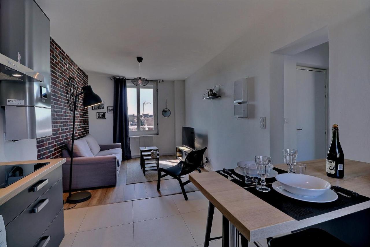 Appartement Logisy En Centre-Ville De Vitre I Logisy L'Indu Vitré Exterior photo
